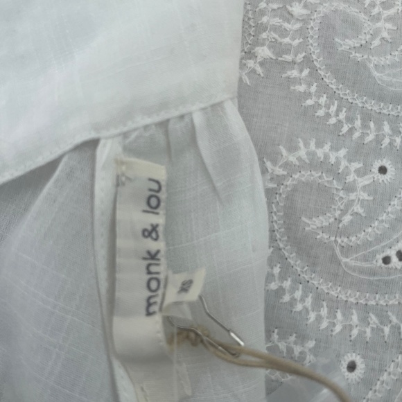 Monk and Lou Tie back embroidery blouse - Picture 2 of 5